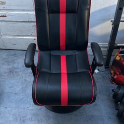 Gaming Chair With Built In Speaker Bought For 230