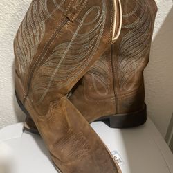 Women’s Ariat cowboy Boots 