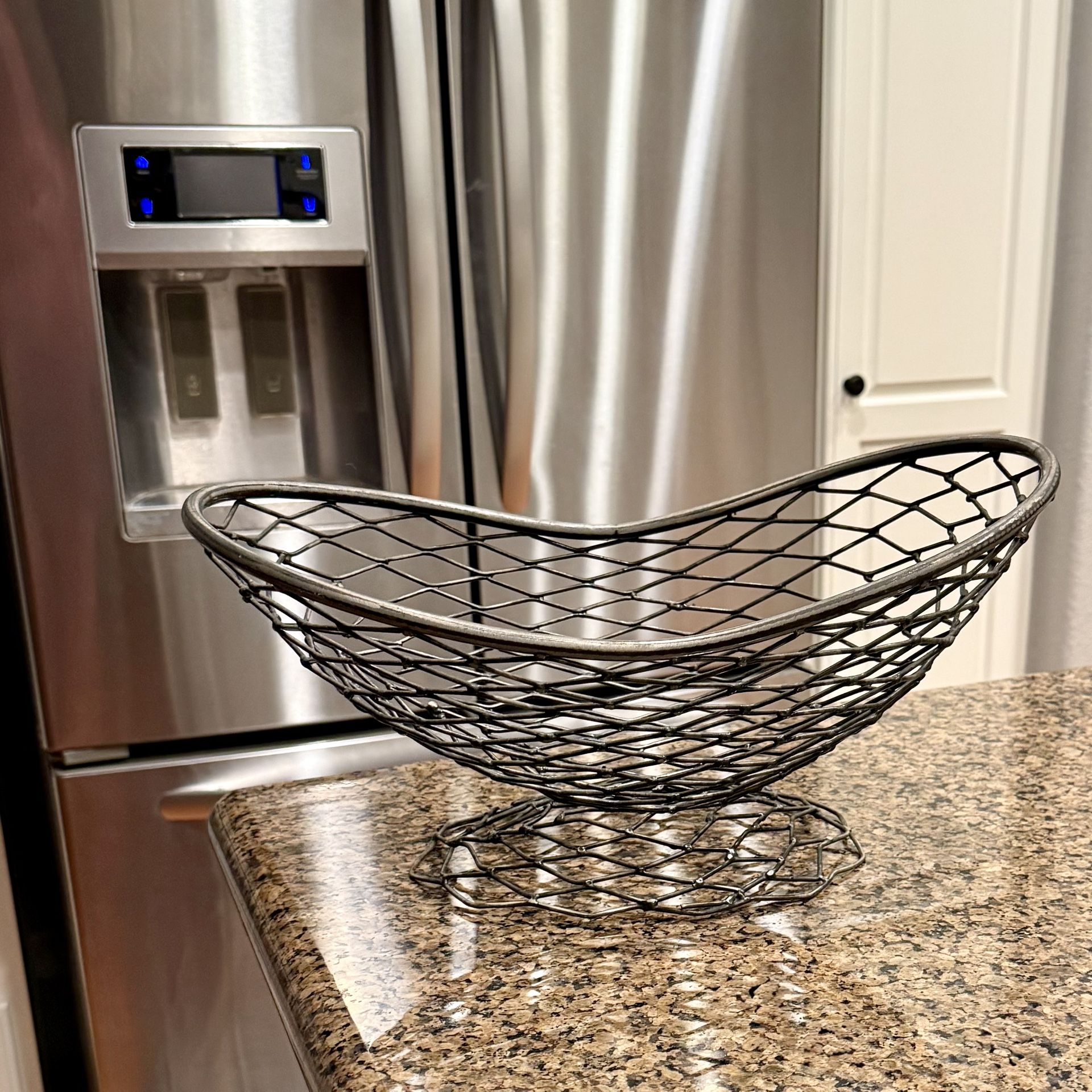 Large Fruit Bowl Basket
