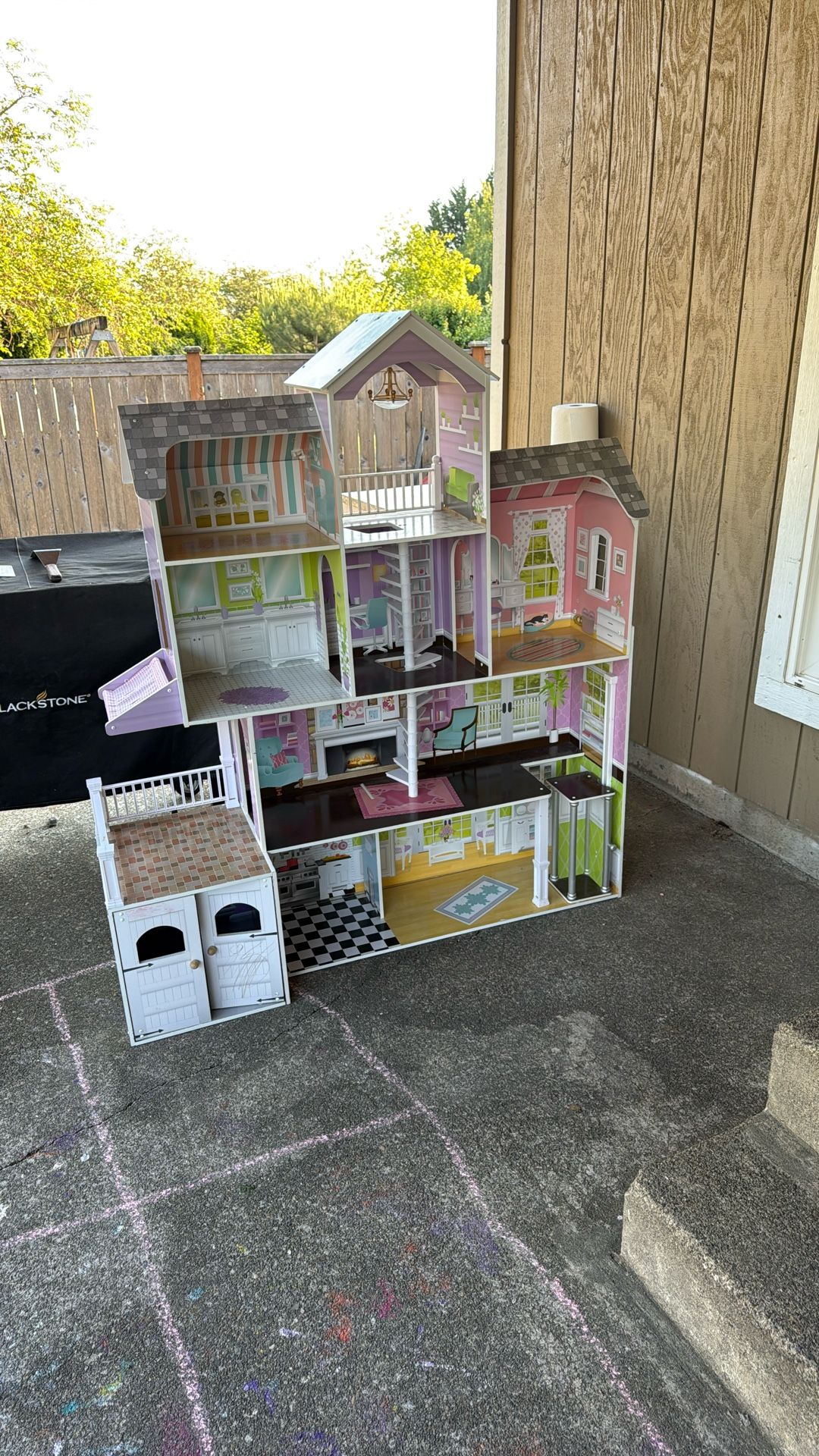 Doll house