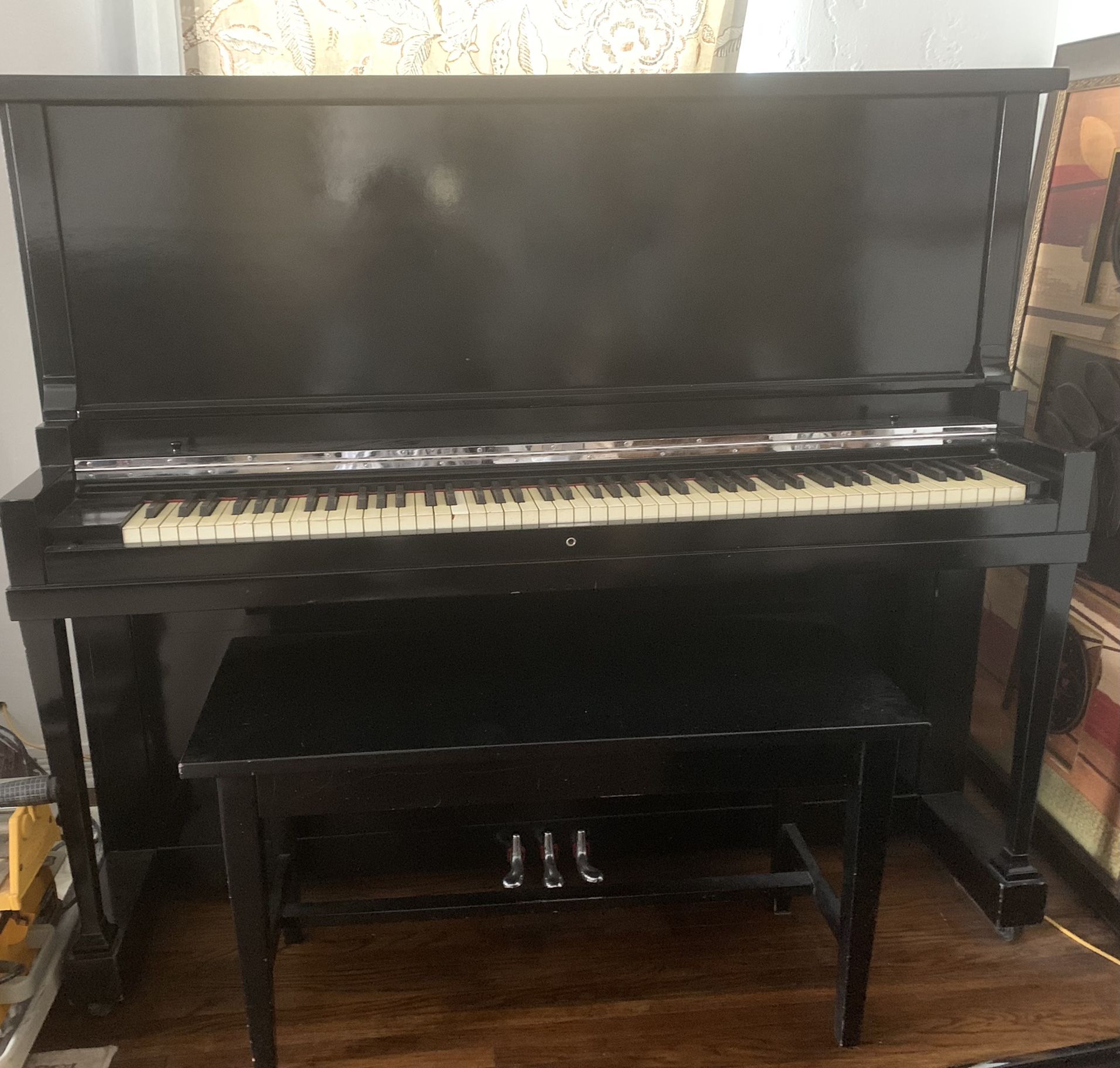 Up Right Piano