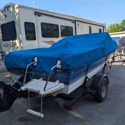 19 Ft Boat