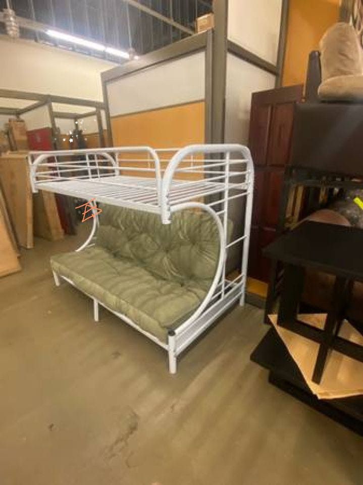 Eclipse White Finish Twin/Full/Futon Bunk Bed
ACME$10 Down Payment And Financing Available