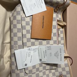 Louis Vuitton Never Full Handbag