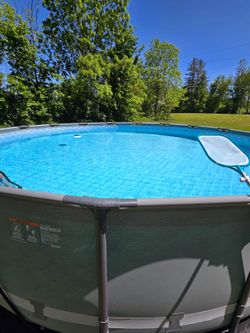 Bestway 18'x4' Pool for Sale
