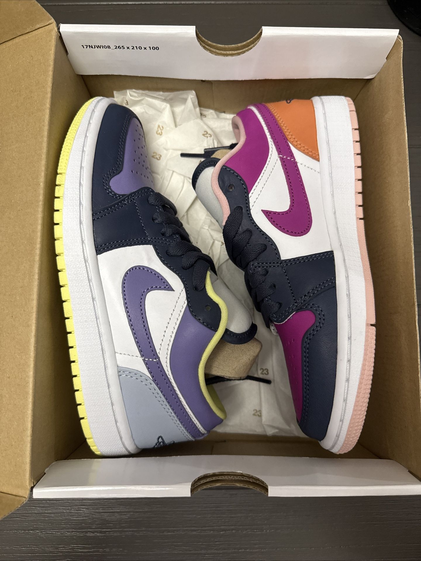 WMNS AIR JORDAN 1 LOW SE 5’5