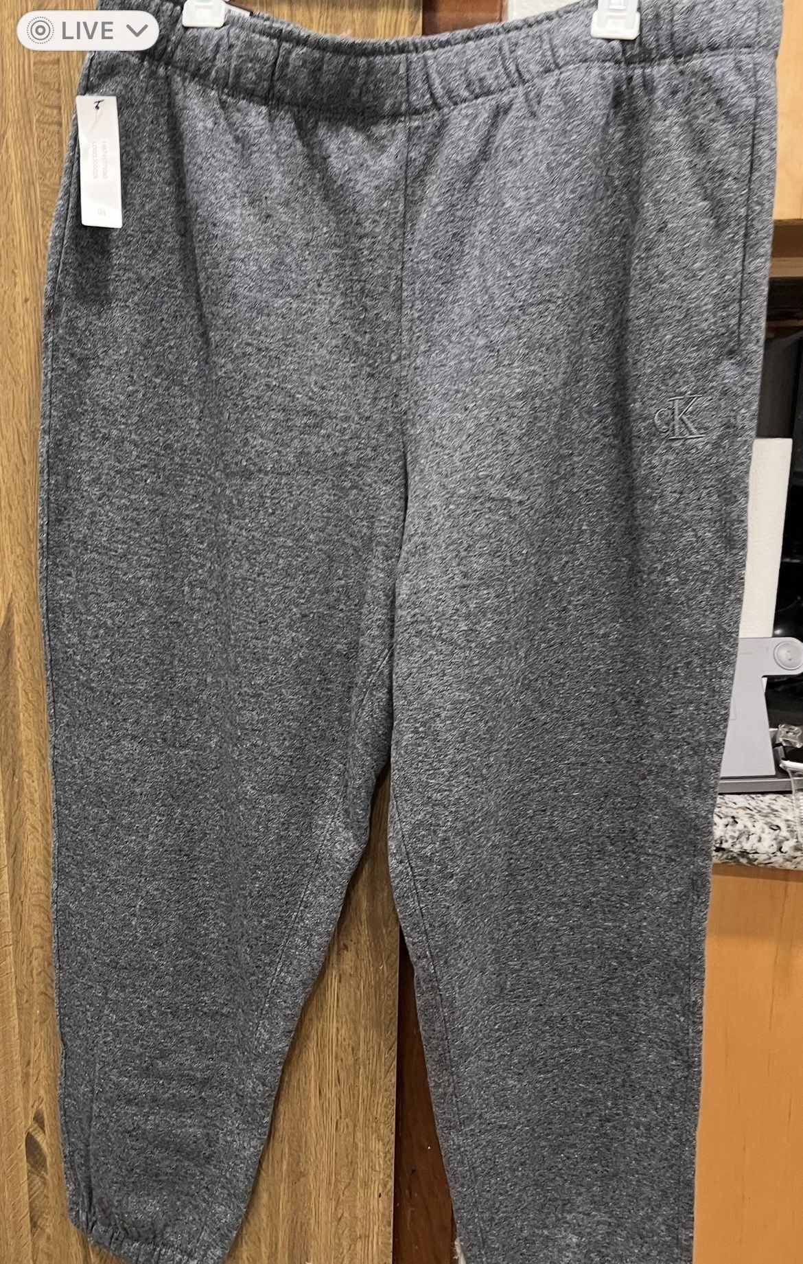 🍀NEW XL Dark Gray Calvin Klein Unisex Joggers SALE $20 FIRM 🎈