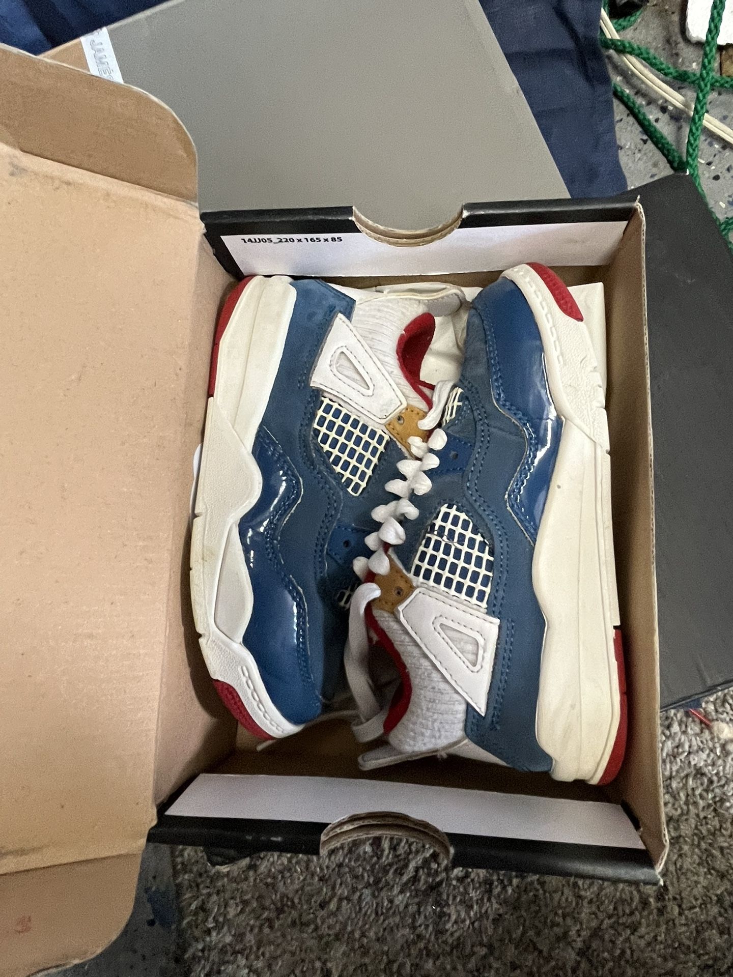 Jordan 4 Messy Room 11V