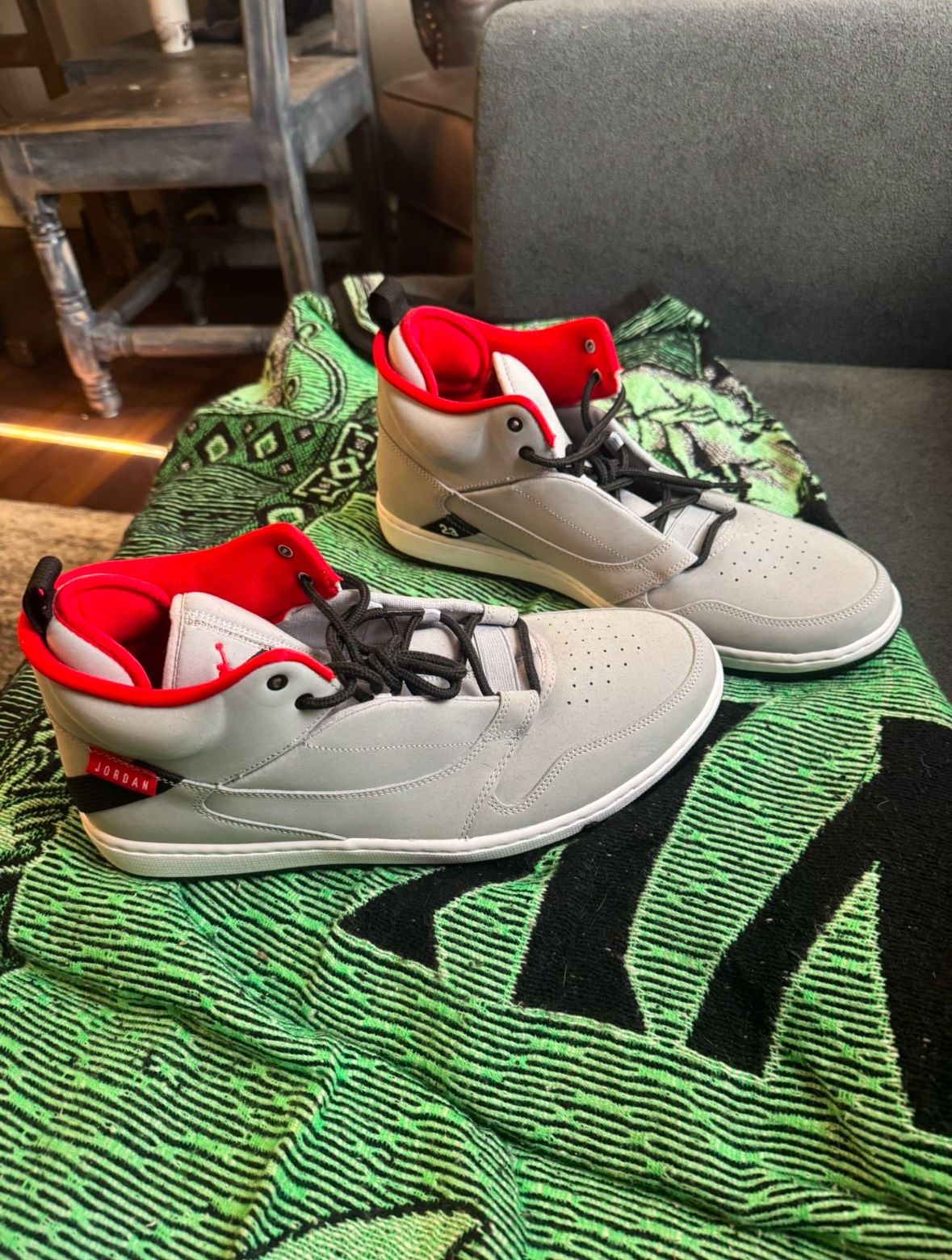 Size 13 Air Jordan Fadeaway Retro Basketball shoes — NEW, Never Worn