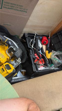 Spendy tool box. Please read description
