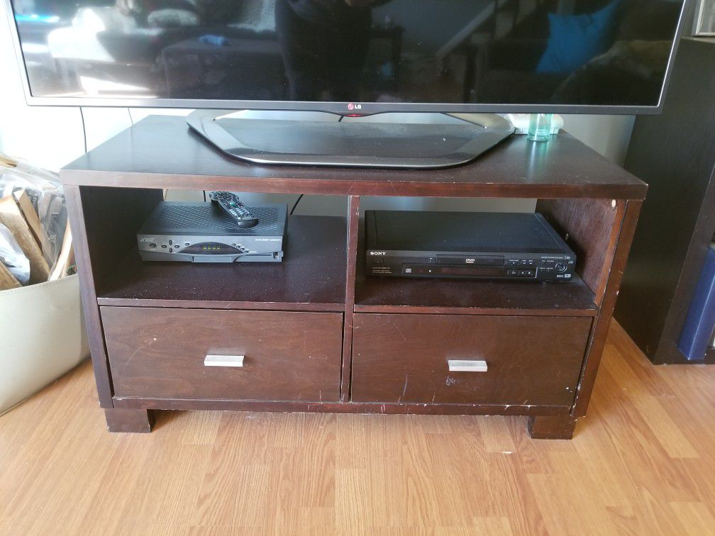 TV console & end tables