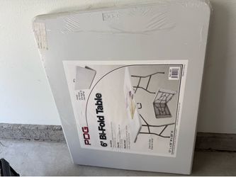 Folding table