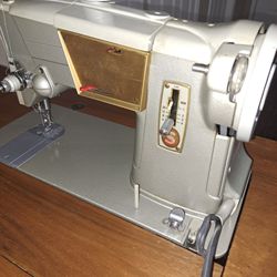 Singer Sewing Machine Style O Matic 328 