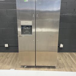 Frigidaire Stainless Steel Refrigerator Side By Side