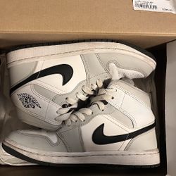 Air jordan 1 mid grey fog