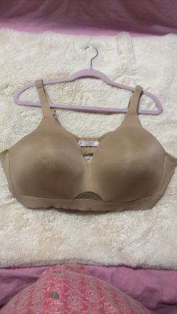 Lightly lined no- wire bra size 46 C
