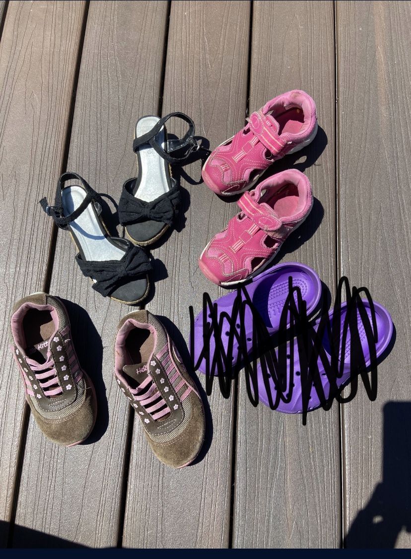 Lot Of 7 Pairs of Kids Shoes Size 12-13 Girls; Pink Hello Kitty Suede, Smart Fit Black Dress Slip On, Black Wedges with Bow