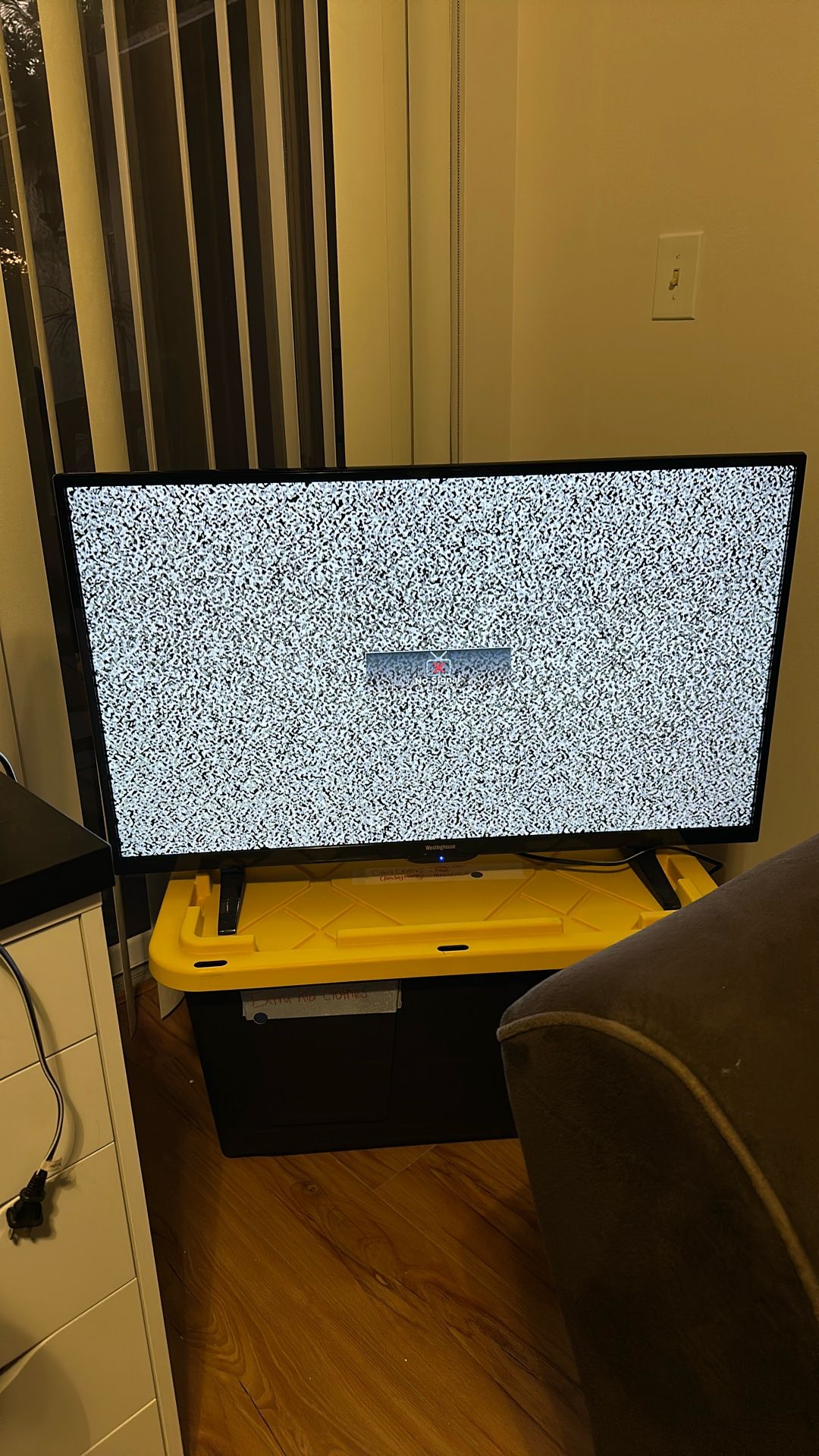 Westinghouse 40 In TV