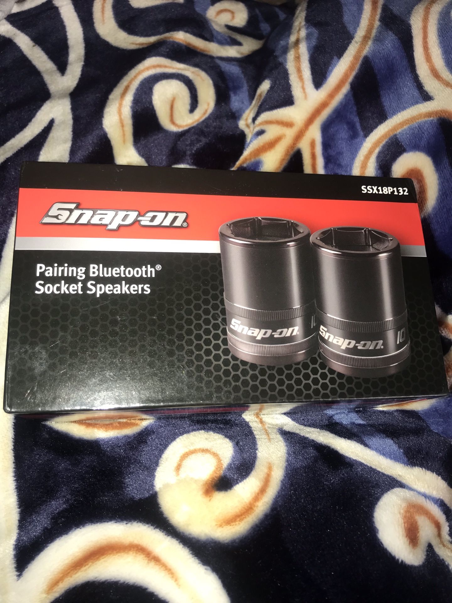 Snap-On pairing Bluetooth socket speakers SSX18P132