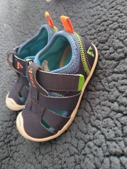 Toddler shoes