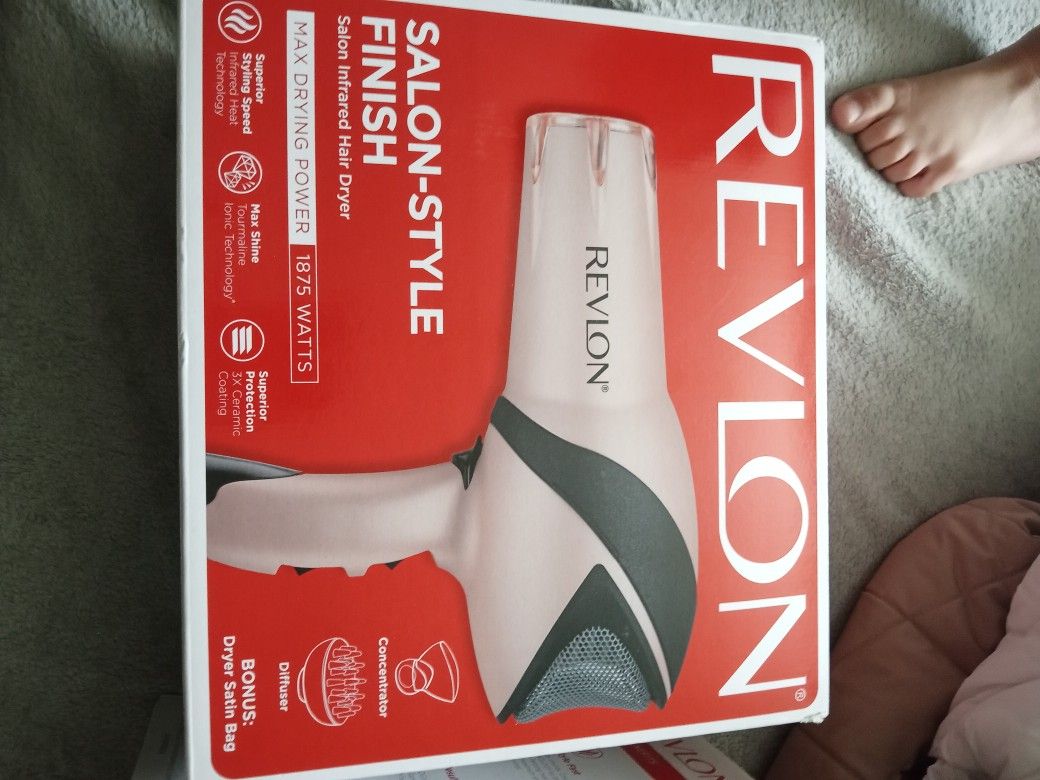 Revlon Salon Style Finish