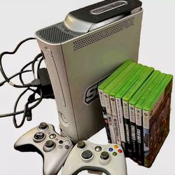 Xbox 360 With Games And 2 Controllers