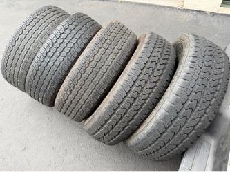 (5) 245/75R17 Tires