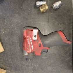 Milwaukee m12 impact driver