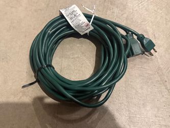 40 ft Green Outdoor Extension Cord - Great Condition