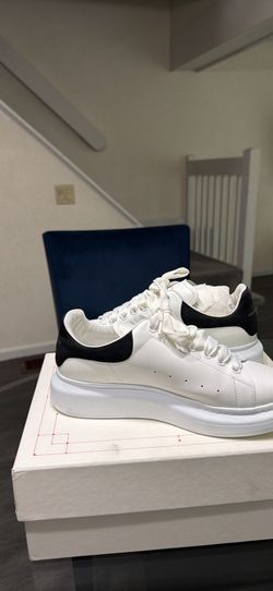 Alexander McQueen, white and size 9