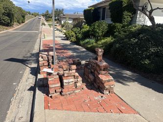 Free Bricks