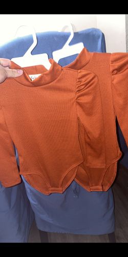 Girls body suit. 2t 3t 5t