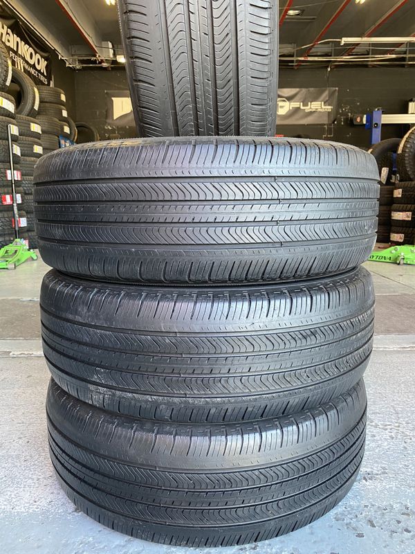 SET OF 4 MICHELIN TIRES 235/65/17 for Sale in Rialto, CA OfferUp