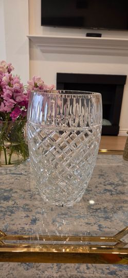 Brand New Elegant Heavyweight high clarity Diamond Cut Crystal Flower Vase. 12x7 inches. Made in Poland.