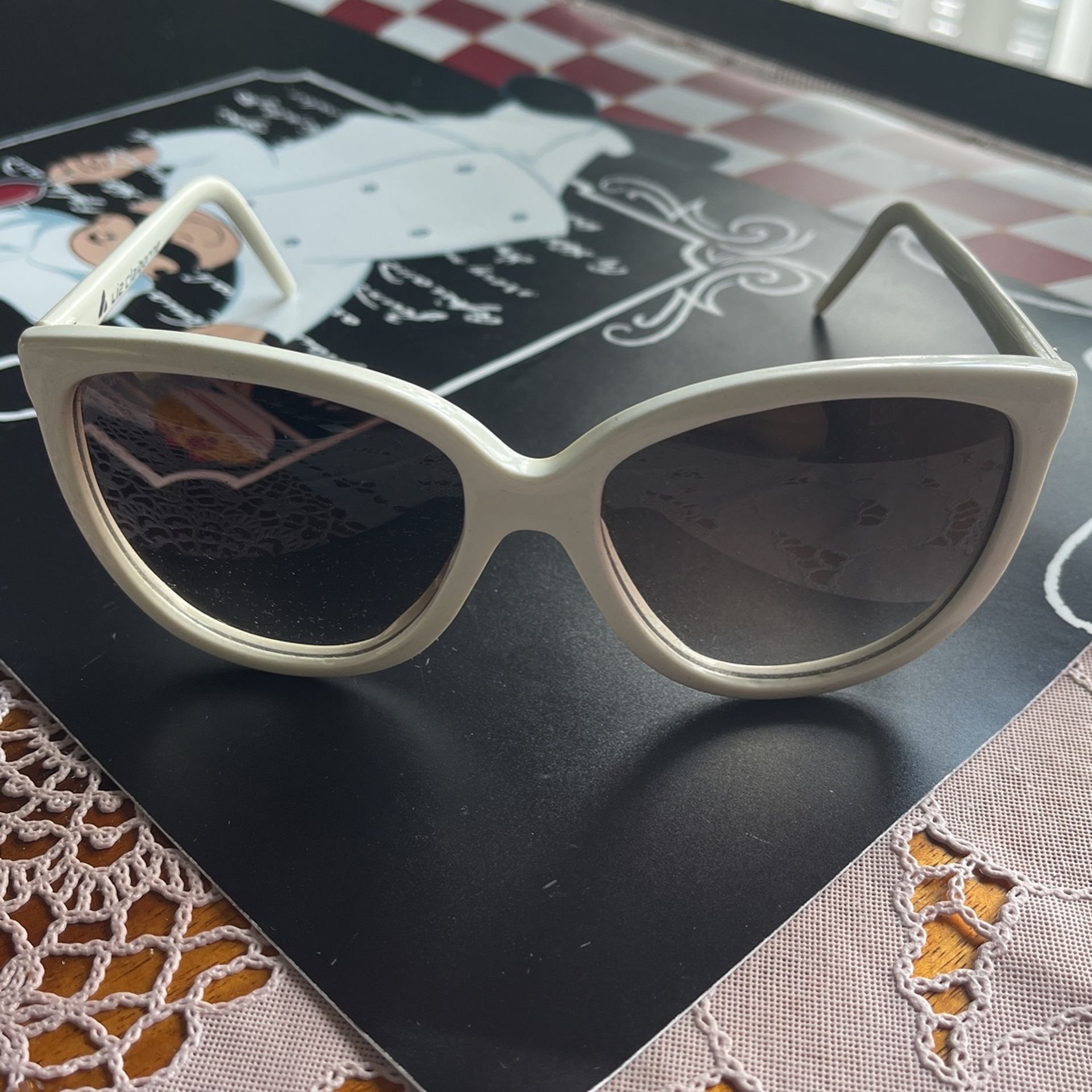 Liz Claiborne 