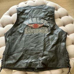 New With Tags Harley Davidson Vest