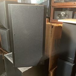 AR SPEAKER ONLY ONE OF THEM 