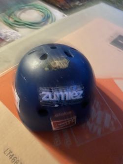 Skating helmet