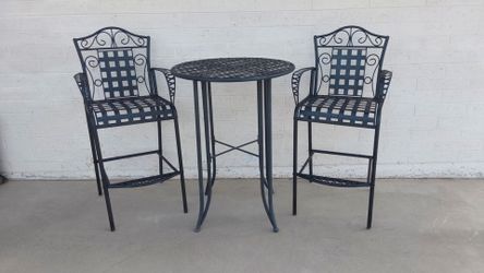 Tall Metal Table & Chair Set - Indoor / Outdoor - $125