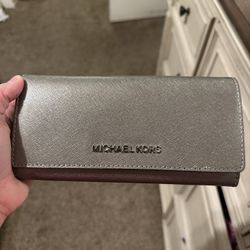 Brand New MK wallet 