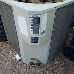 AC Condenser BAD! Compressor.  Make Me A Offer!