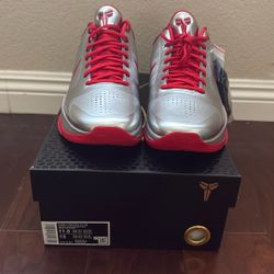 Kobe 5 Protro Caitlin Clark Rookie Of The Year - Size 11.5