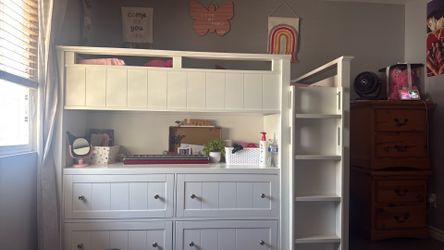 Bunk bed