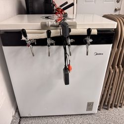 4 Tap Kegerator/Keezer