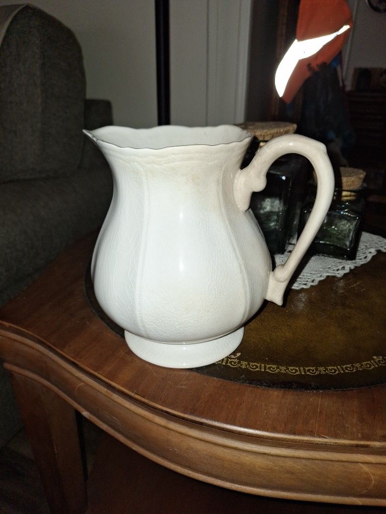 Ironstobe Water Pitcher. 