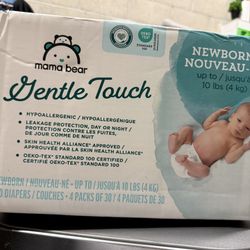 Diapers  Newborn (120) (4) Packs Of 30 
