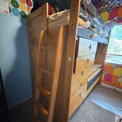 Loft Bed - Twin Size