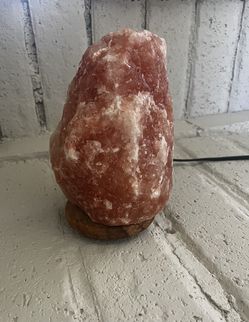 Large Himalayan Salt rock ( Lights Up )