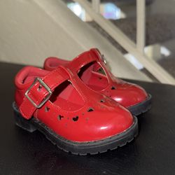 Baby girl shoes size 5T