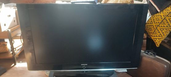 Samsung TV 46"